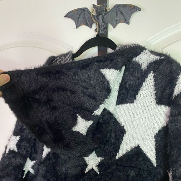 Torrid Hooded fuzzy Star Cardigan Black & White, Pockets, Stretch size 3… - Picture 8 of 16